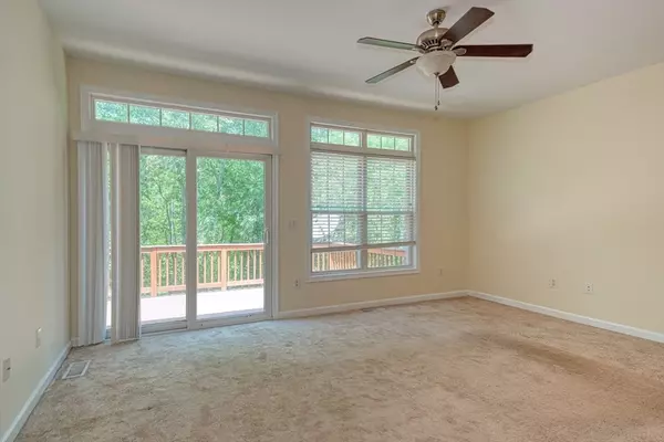 Grafton, MA 01560,89 Buttercup Lane #255