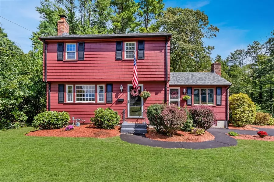 4 Cheryl Drive, Foxboro, MA 02035