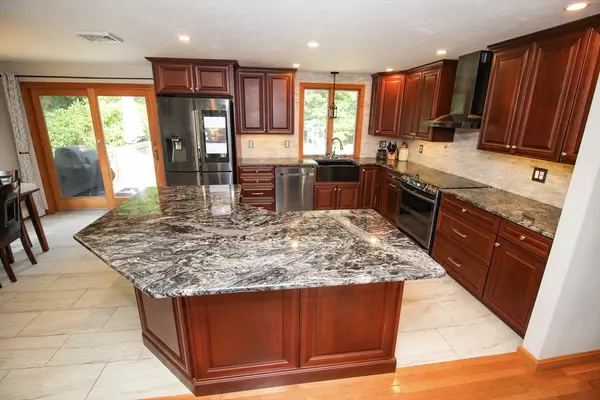 Kingston, MA 02364,26 Brookings Dr