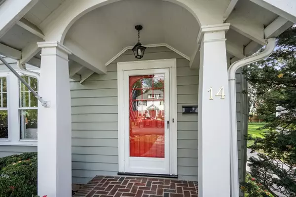 Needham, MA 02494,14 Lasalle Rd