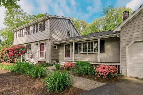 Holliston, MA 01746,14 Andrew Lane