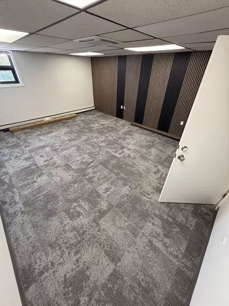 25 Commercial Dr #23, Wrentham, MA 02093