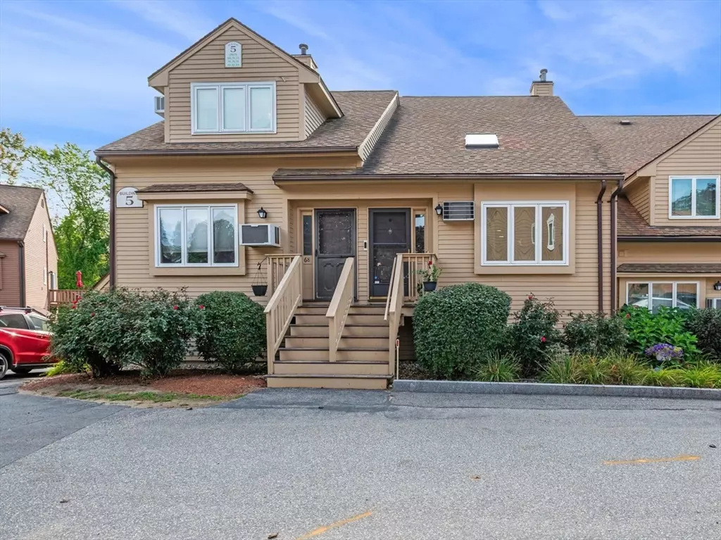 Haverhill, MA 01832,70 Casablanca Ct #70