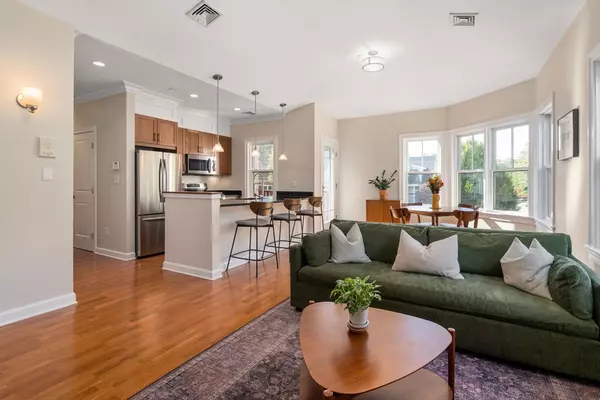 Boston, MA 02130,111-121 Green St #301