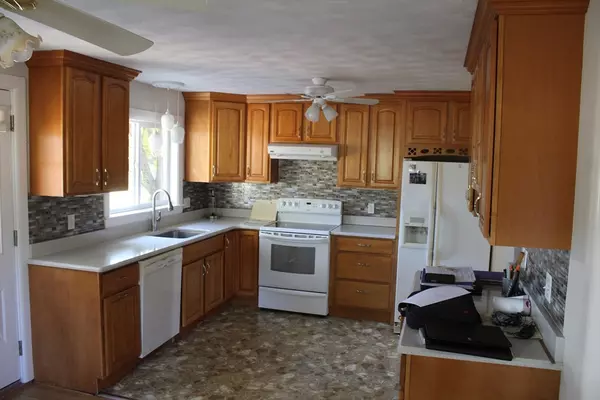 Marlborough, MA 01752,8 Roundtop Rd.
