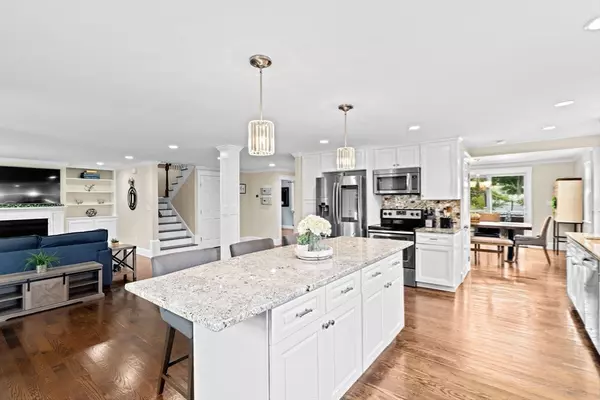 Hull, MA 02045,2 Sixth Street