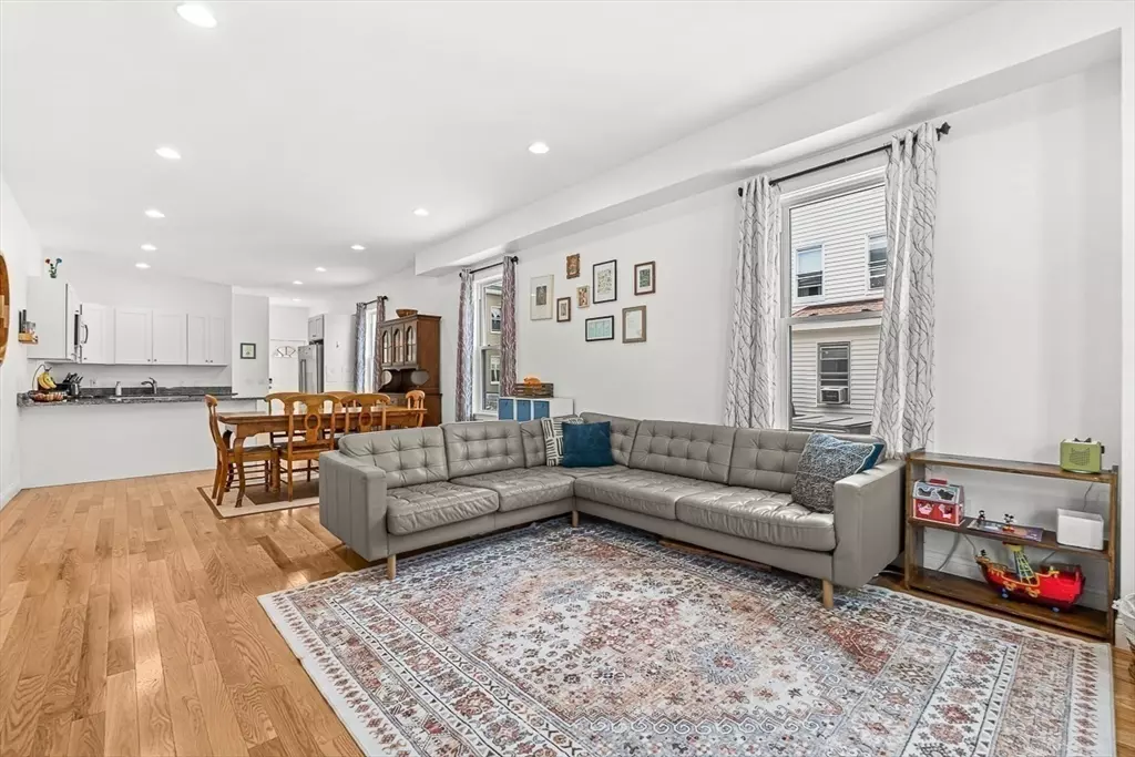 Waltham, MA 02453,659 Moody Street #2