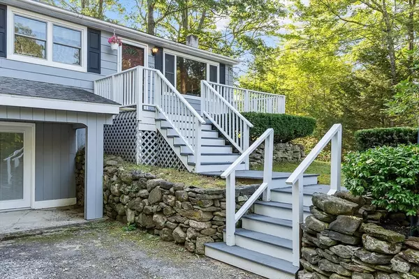 Athol, MA 01331,212 Woodlawn Rd
