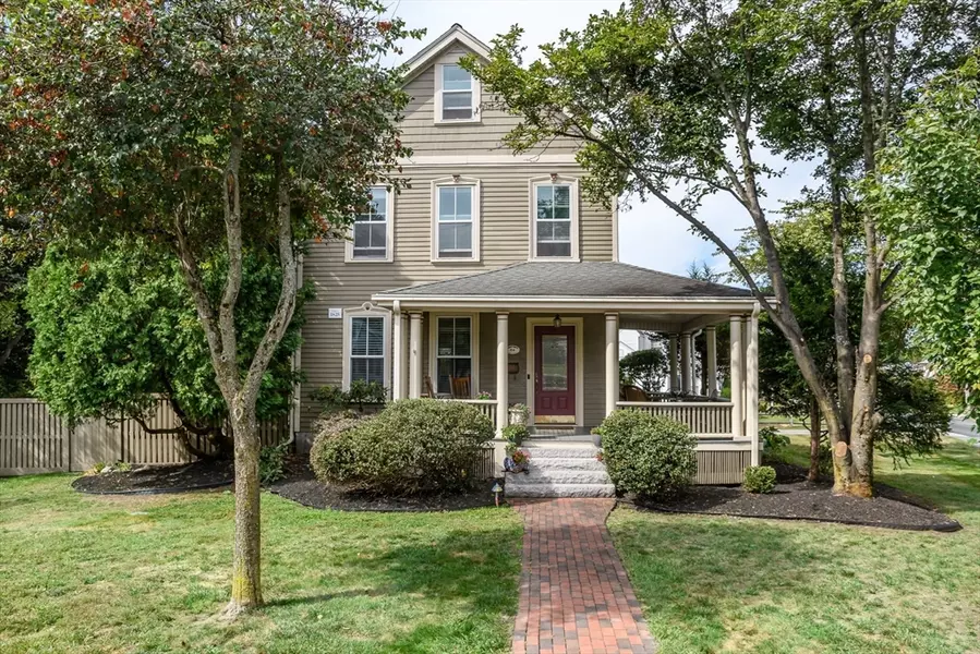 64 Park Ave, Natick, MA 01760