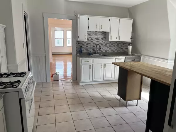Boston, MA 02131,25 Bradwood St #2