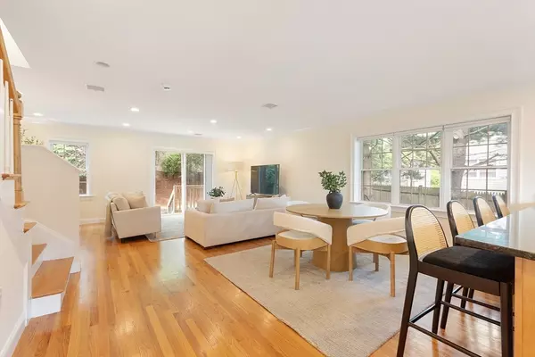 Cambridge, MA 02138,63 Loomis Street #63