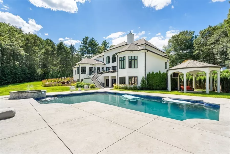 497 Old Road To 9 Acre Corner, Concord, MA 01742