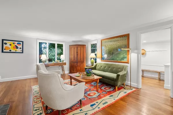 Wellesley, MA 02481,39 Standish Road