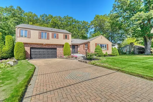 Melrose, MA 02176,118 North Woodcrest Drive