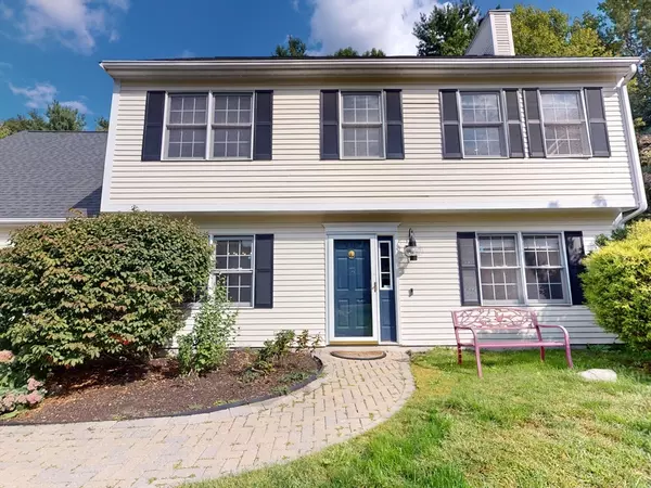 16 Magpie Cir #16, Walpole, MA 02081
