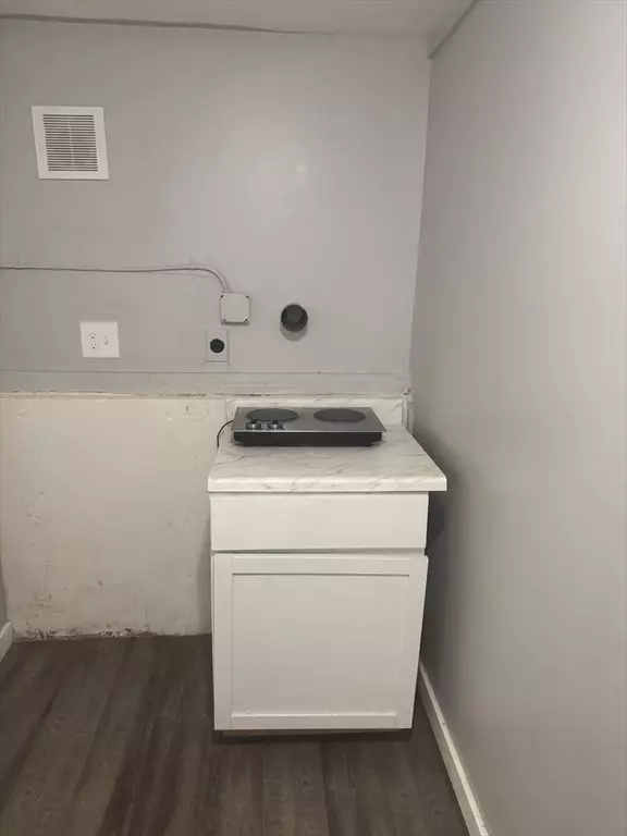 Brockton, MA 02301,32 Brookside #B
