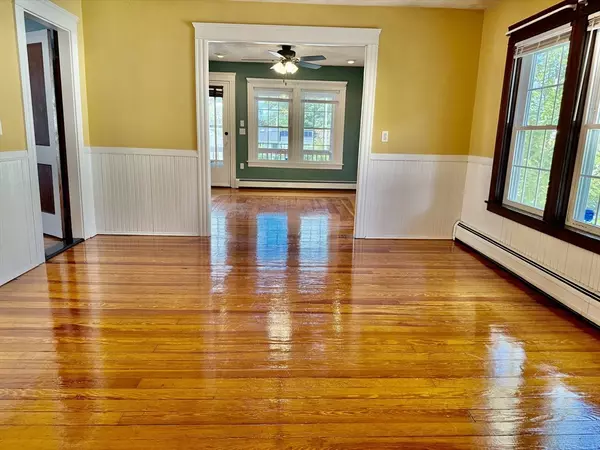 Attleboro, MA 02703,71 Jessie Ave #2
