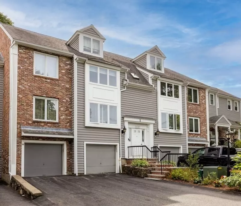 Canton, MA 02021,84 Walpole St #1C