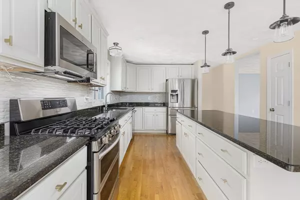 Attleboro, MA 02703,15 Arline Dr