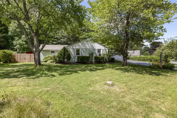 Holden, MA 01520,28 Meadow Wood Drive