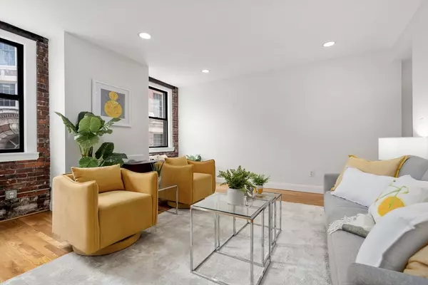 Boston, MA 02113,13 Thacher St #2