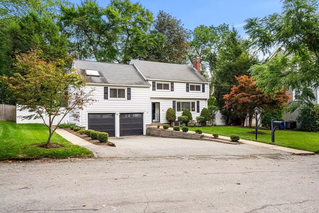Arlington, MA 02474,15 Greeley Circle