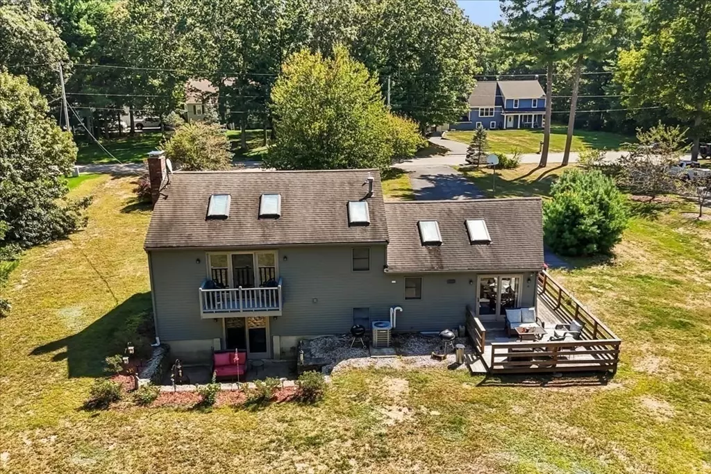 Carver, MA 02330,23 Bow St
