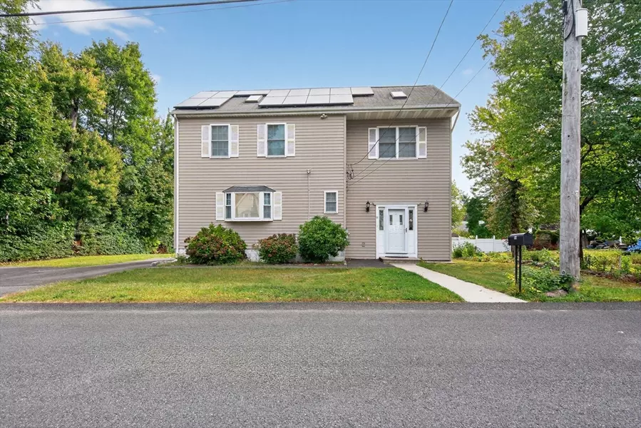 11 Rockefeller St, Randolph, MA 02368