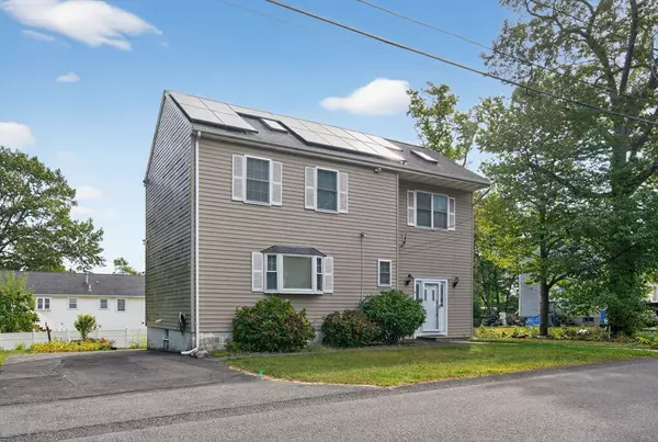 11 Rockefeller St, Randolph, MA 02368