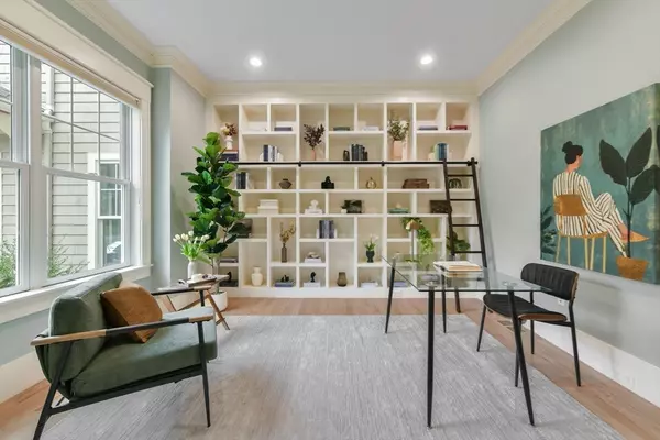 Wellesley, MA 02481,6 Norwich Rd