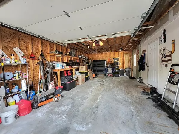 Dudley, MA 01571,37 Alton Dr