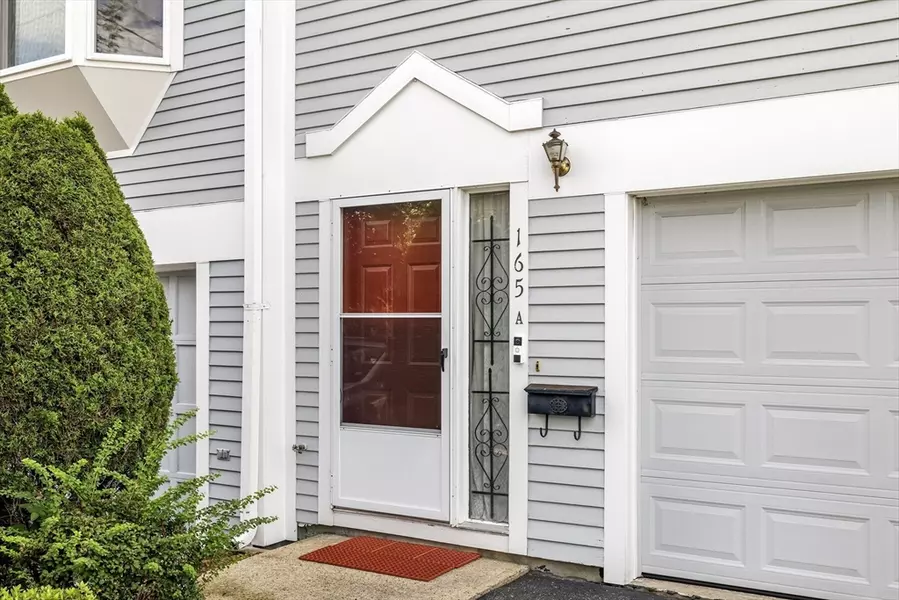165 Old Colony Ave #A, Quincy, MA 02170