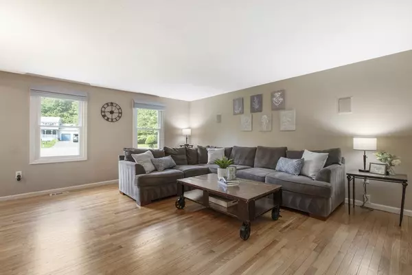 Medway, MA 02053,16 Blueberry Hill Rd