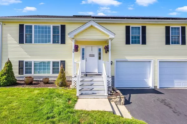 Dudley, MA 01571,30 Noble Street