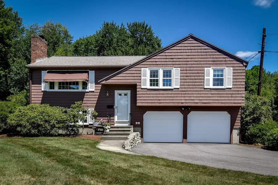 18 Lomas Drive, Framingham, MA 01701