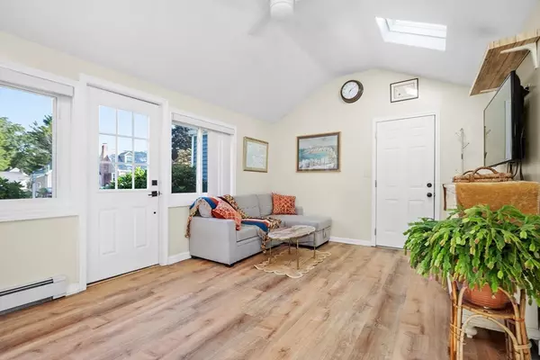 Natick, MA 01760,2 Lodge Rd