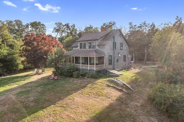 Westport, MA 02790,984 Drift Road