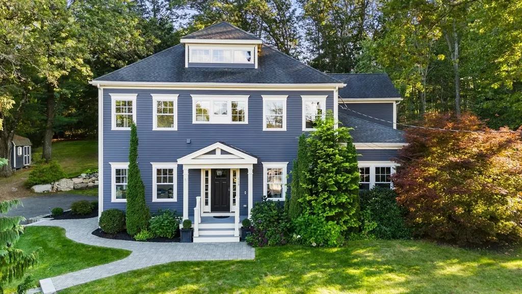 115 Burlington St, Lexington, MA 02420