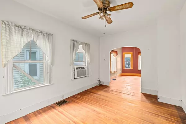 Everett, MA 02149,14 Clay Ave