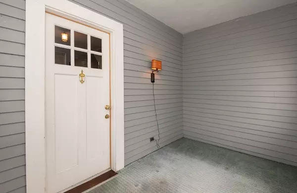 Ipswich, MA 01938,41 Brownville Avenue