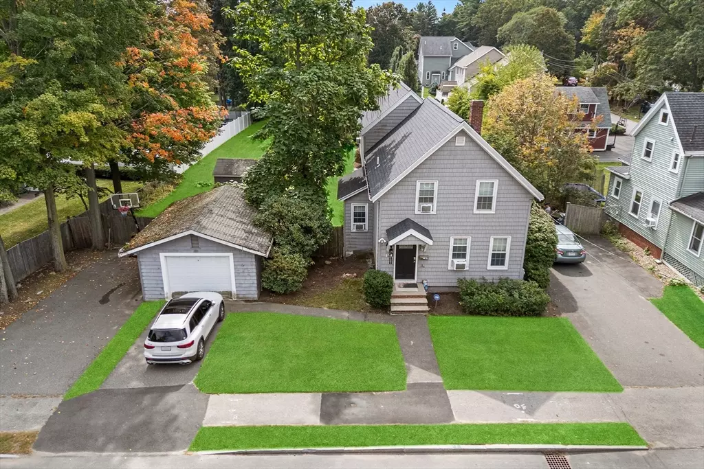 Wakefield, MA 01880,298 Salem St
