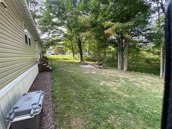Bernardston, MA 01337,109 Depot St