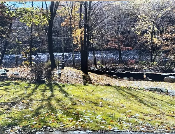 Southborough, MA 01772,118 Southville Road