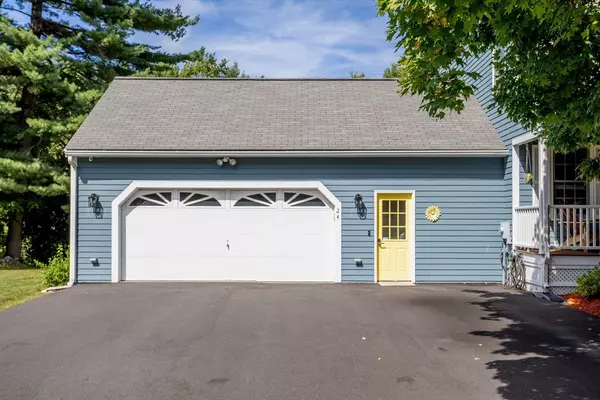 Leominster, MA 01453,24 Starling Way