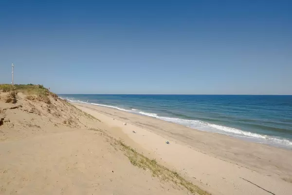 Wellfleet, MA 02667,40 Old Long Pond Rd