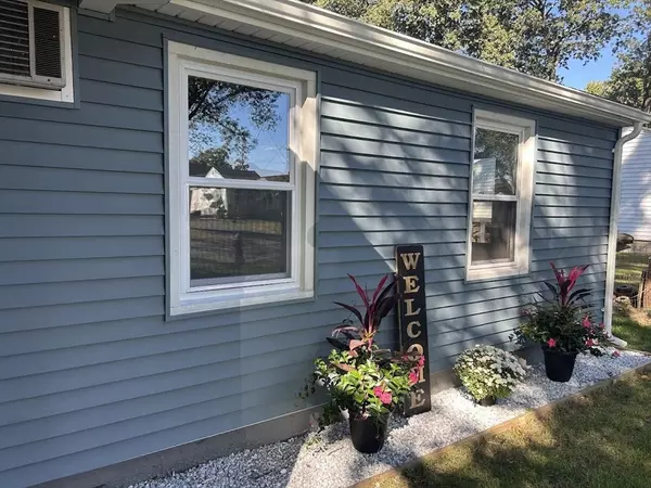 Chicopee, MA 01020,124 Deslauriers Street