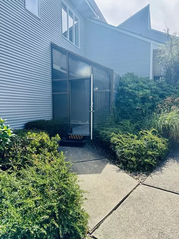 Bourne, MA 02562,180 State Rd #5L