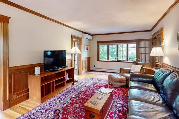 Medford, MA 02155,40 Woodland Ave