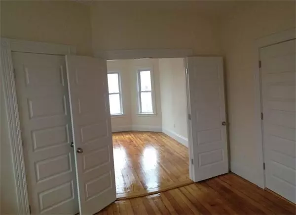 Boston, MA 02125,15 Romsey Street #3