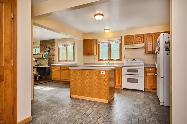 Southampton, MA 01073,68 College Hwy